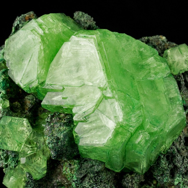 4.3" Sharp GrassGreen Octahedral ALUM Crystals to 2.5" Lab Grown Poland for sale